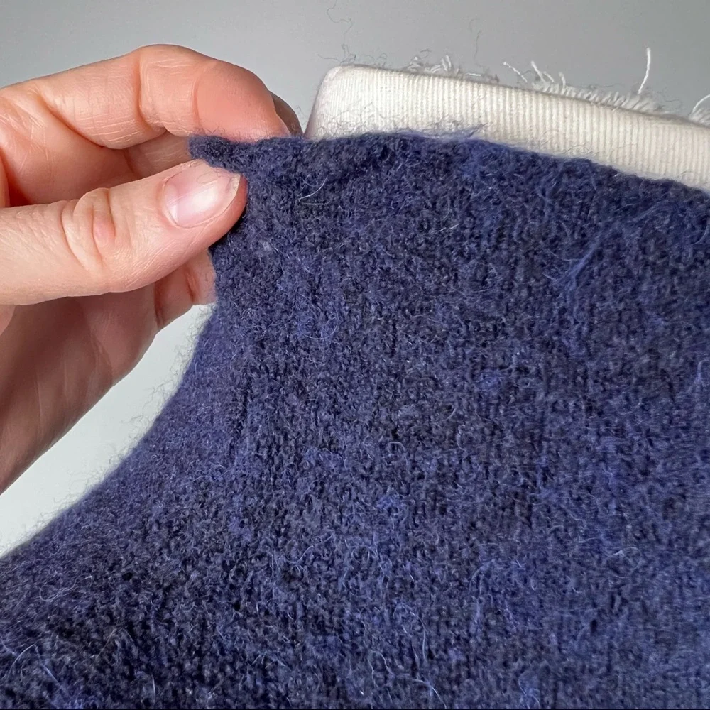 EUC - Madewell, Inland Rolled Turtleneck Dark Blue Sweater in Coziest Yarn, XS - Picture 11 of 15